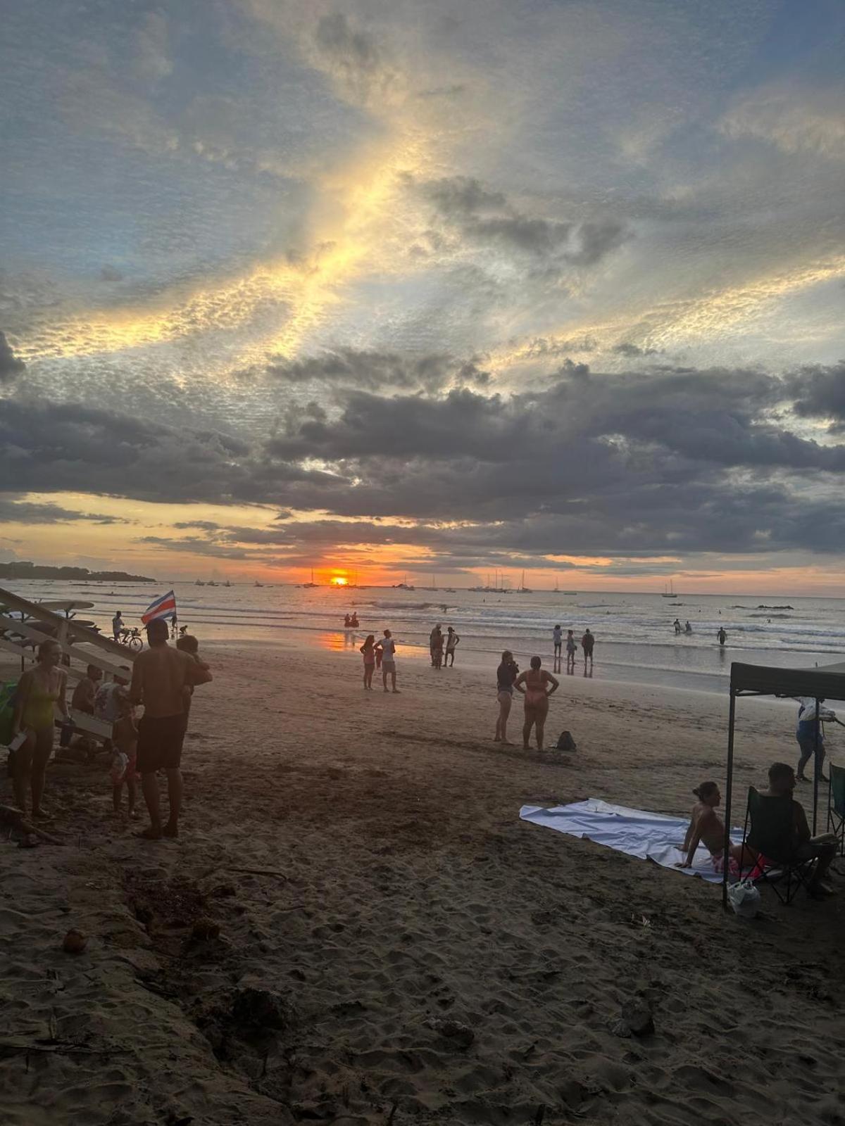 Tamarindo Beach, Prime Location, Fantastic Watersalt Pool & Cold Plunge, Family & Friends Εξωτερικό φωτογραφία