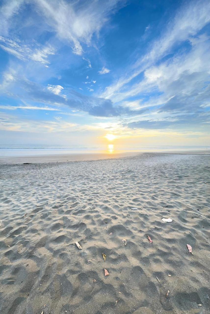 Tamarindo Beach, Prime Location, Fantastic Watersalt Pool & Cold Plunge, Family & Friends Εξωτερικό φωτογραφία