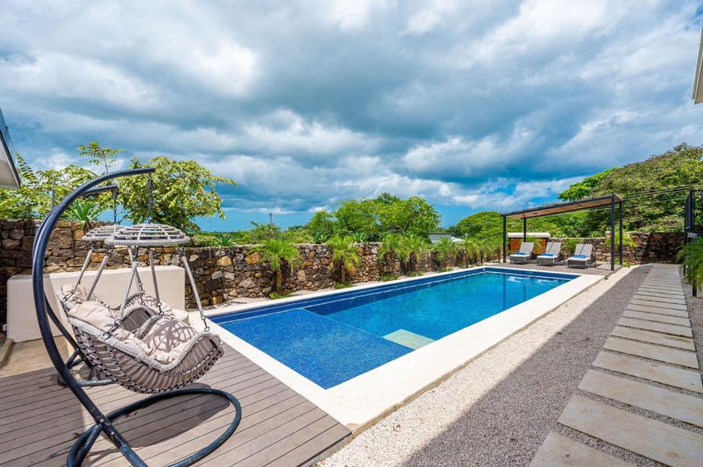 Tamarindo Beach, Prime Location, Fantastic Watersalt Pool & Cold Plunge, Family & Friends Εξωτερικό φωτογραφία
